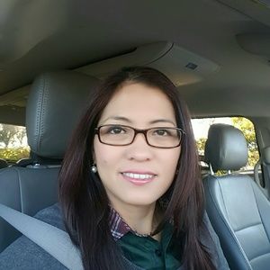 Meet your Posher, Almira