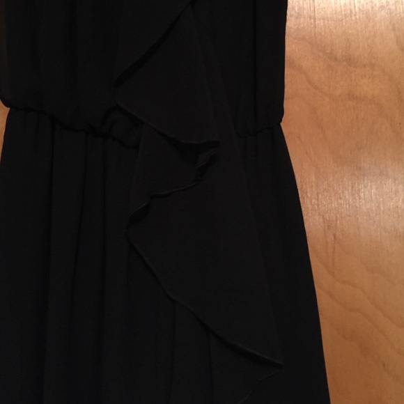 H&M Ruffle Dress - Picture 2 of 4