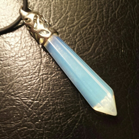 Opalite Point Necklace - Picture 2 of 2