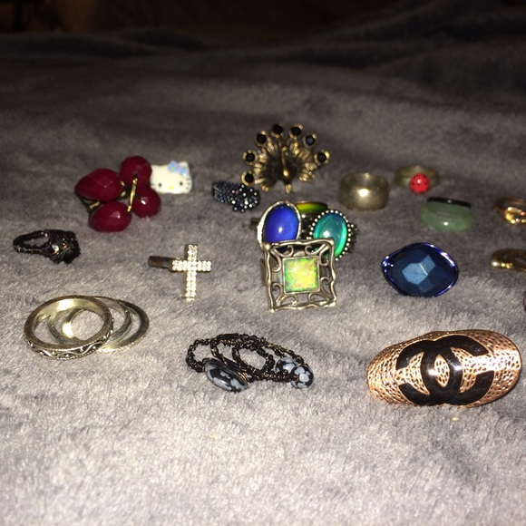 Rings - Picture 2 of 3