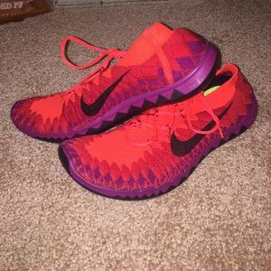 Nike free sock shoes-never worn