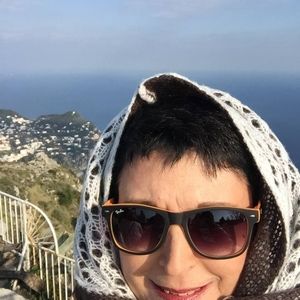 Meet your Posher, Debra