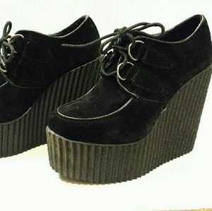Wedge Creepers