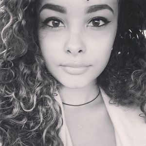 Meet your Posher, Mylia