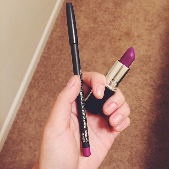 MAC Heroine Lipstick and Lip Pencil