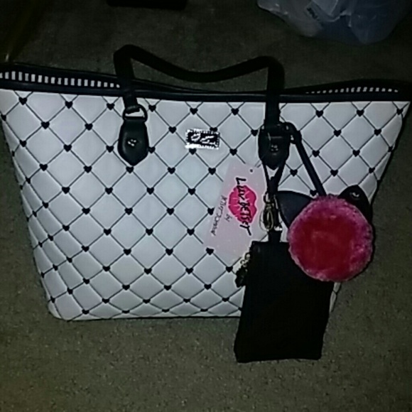 Betsey Johnson Handbags - 💖Betsey Johnson Purse/Tote