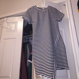 Dress black and white similar to kyliedress.