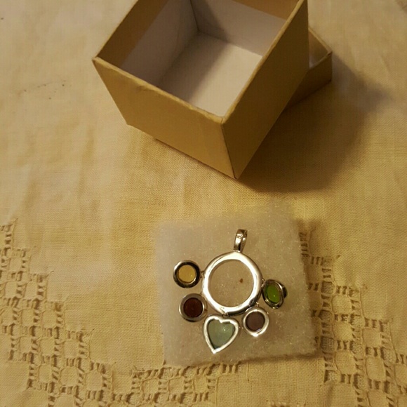 BVLGARI 925 SILVER PENDANT WITH 5 DIFFERENT STONE - Picture 2 of 4