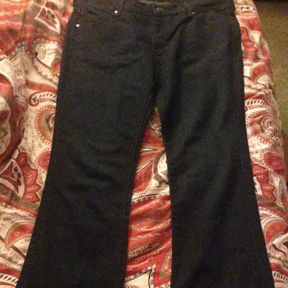 Old Navy "the diva" jeans - Picture 2 of 3