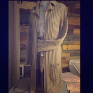 ❌SOLD❌Perfect fall sweater