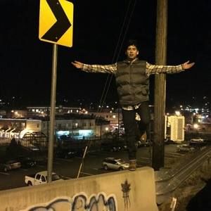 Meet your Posher, Elier