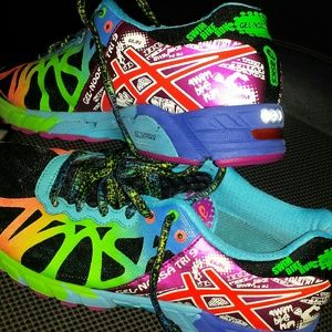 Women's shoes in like new condition