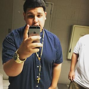 Meet your Posher, Juan