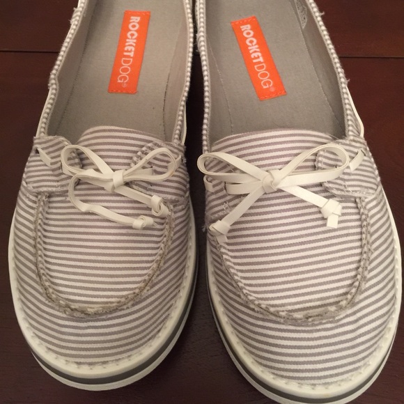 Rocket dog slip on shoes