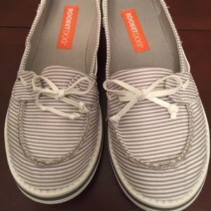 Rocket dog slip on shoes