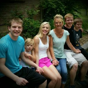 Meet your Posher, Lisa