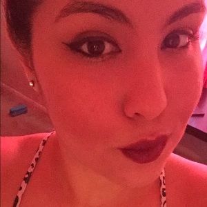 Meet your Posher, Laisa