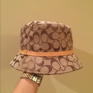 Coach tan logo bucket hat, canvas