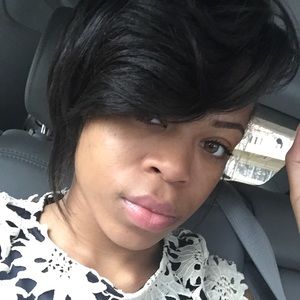 Meet your Posher, Charvone