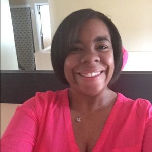 Meet your Posher, Liza