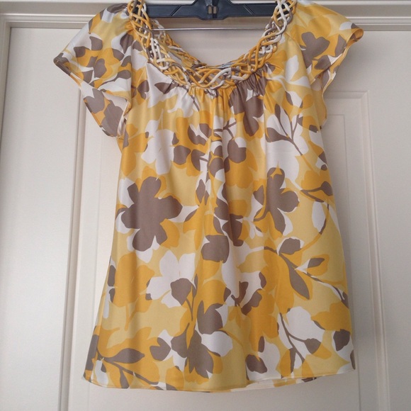Banana Republic Short Sleeve Top