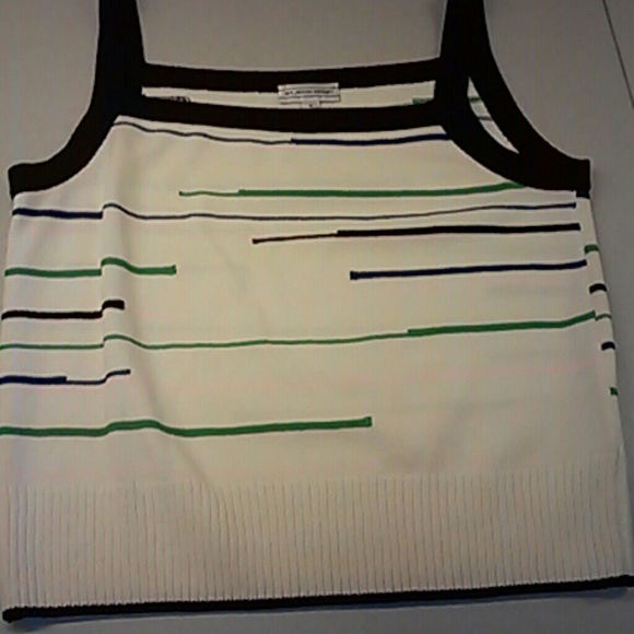 St John Stunning top
