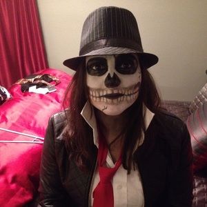 Meet your Posher, Adriana