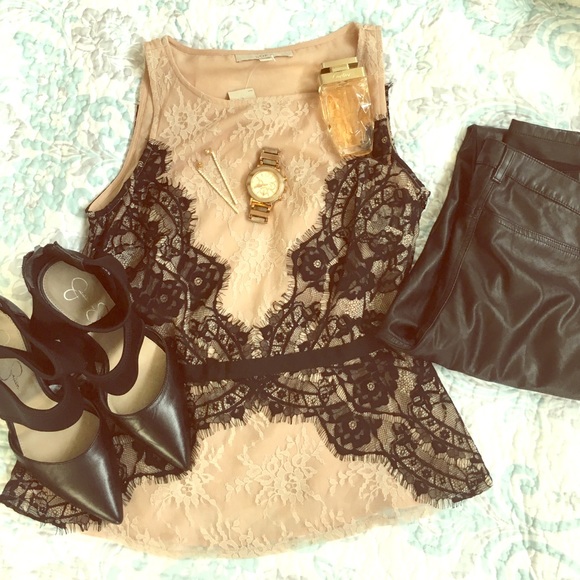 Leather and lace outfit😍