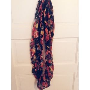 Flower pattern infinity scarf