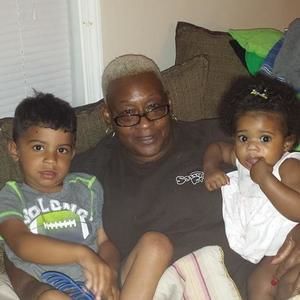 Meet your Posher, Peachess