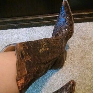 Women's boots