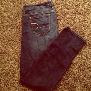 AMERICAN EAGLE SKINNY JEANS
