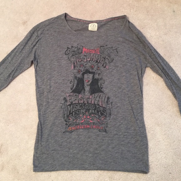 Quarter sleeve tee