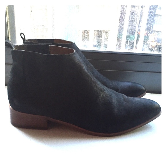 Gap black leather booties