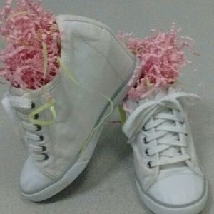 White wedge heal sneakers