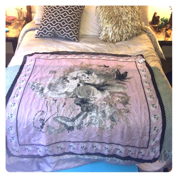 Light Purple and black fashion scarf