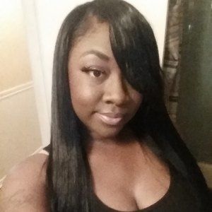 Meet your Posher, Raquel