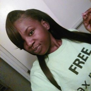 Meet your Posher, Alethia