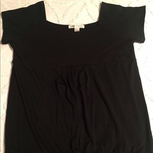 Black square neck pleated front top