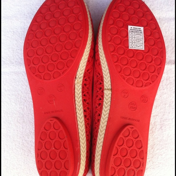 Super Cute Brazilian Rubber Flats Size 9 - Picture 2 of 2