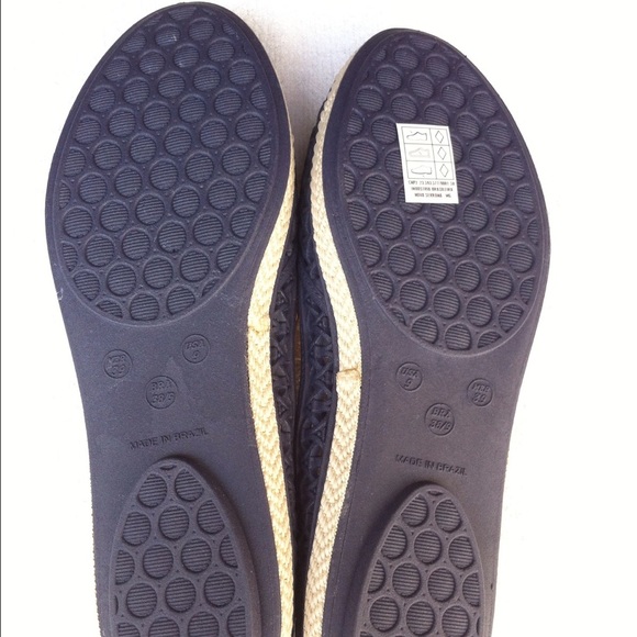 Super Cute Brazilian Rubber Flats Size 9 - Picture 3 of 3