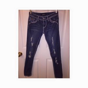 🤑SALE🤑 Distressed jeans