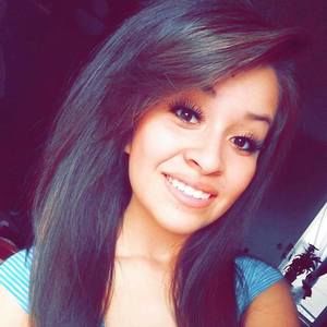 Meet your Posher, Esmeralda