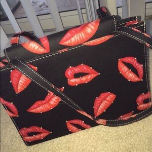 🤑SALE🤑 Lip Purse