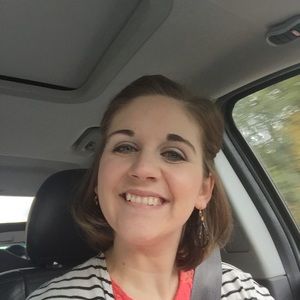 Meet your Posher, Caitlin