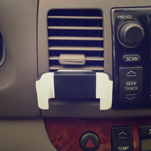 Air Vent Cell Phone Holder