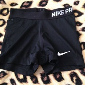 Black Nike Pros
