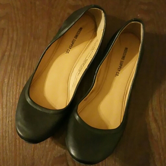 Black flats