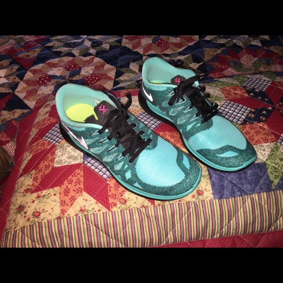 Nike 10