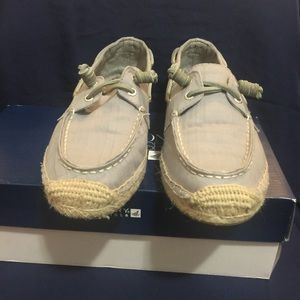 Sperry canvas shoes